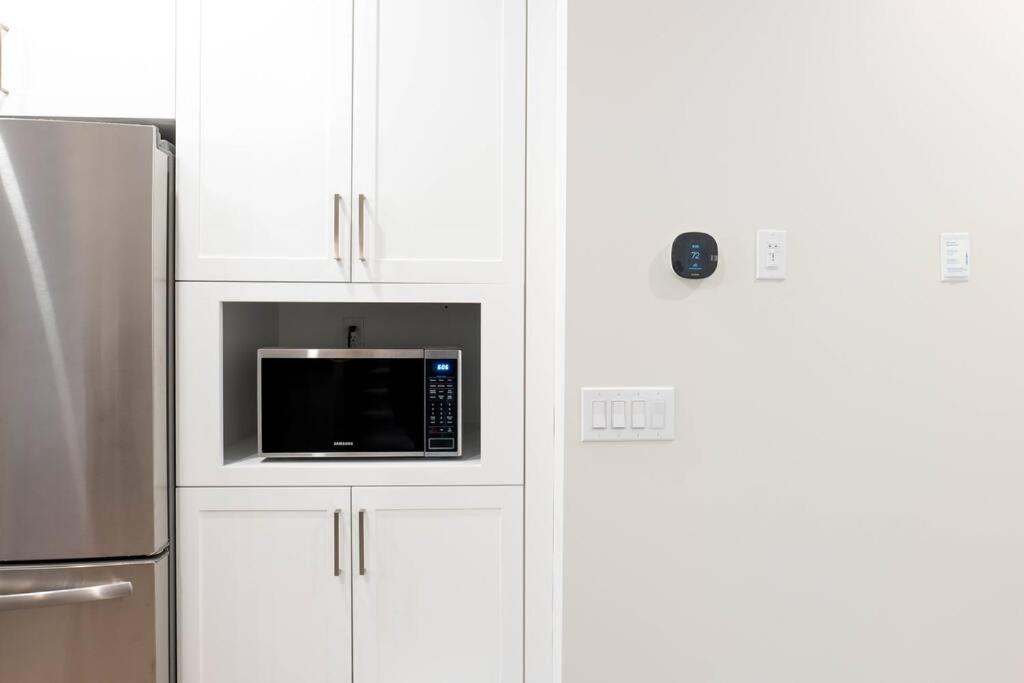 דירות Luxury Niagara 3 Bdr Townhouse /Garage מראה חיצוני תמונה