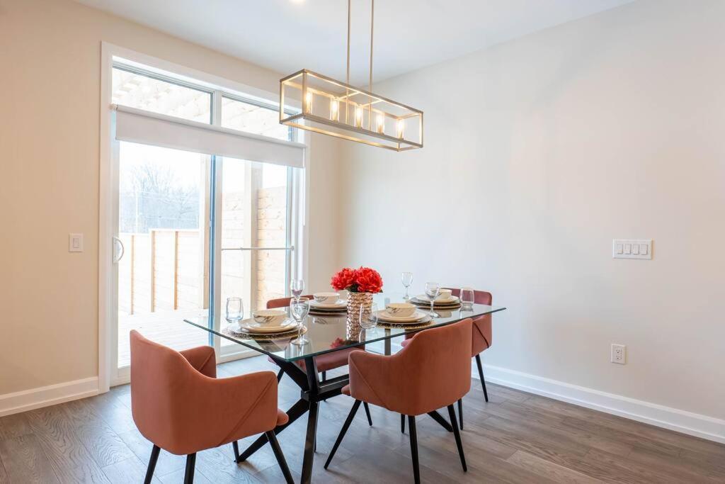 דירות Luxury Niagara 3 Bdr Townhouse /Garage מראה חיצוני תמונה